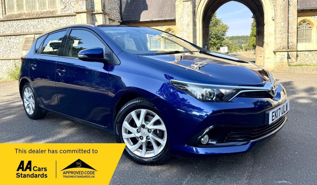 2017 Toyota AURIS